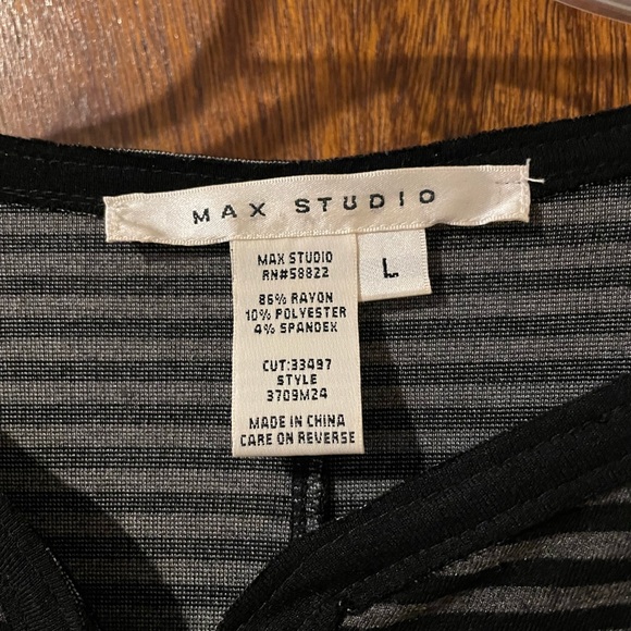 Max Studio Sweater Top - Picture 3 of 3